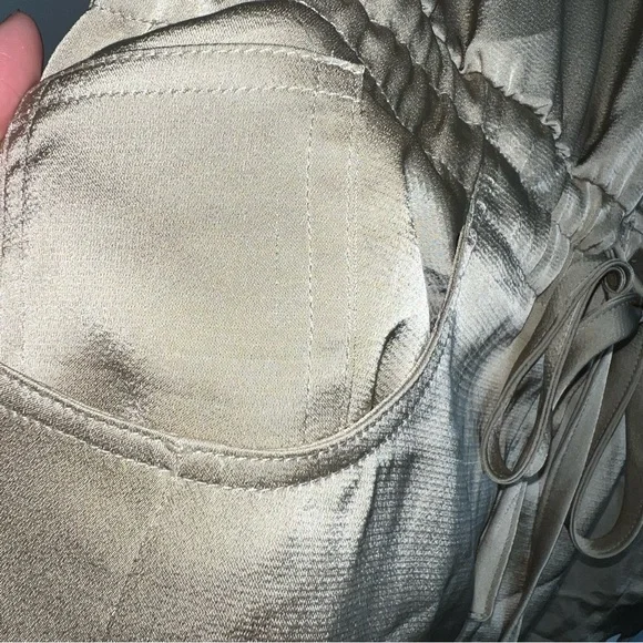 Thakoon gold romper long sleeve shorts satin metallic utility safari sz 10 snags - Picture 11 of 14